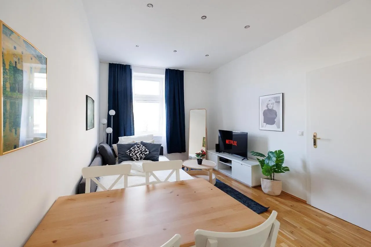 Central City Apartment - 2 Bedroom With Netflix Vienna