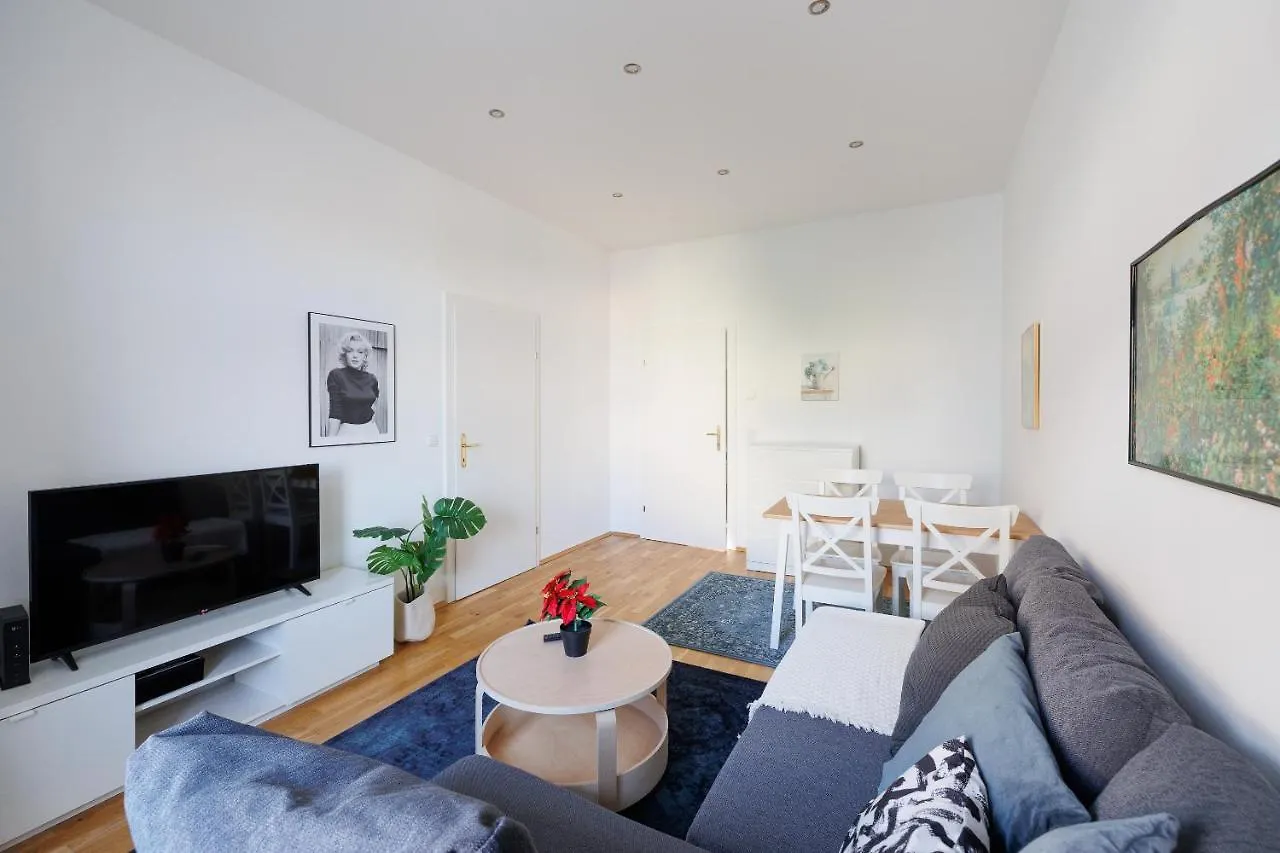 Central City Apartment - 2 Bedroom With Netflix Vienna Austria